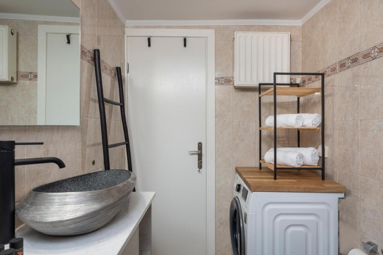 Old Harbor Apartment Luxury Living Chania Hriszí Aktí Haniá Kültér fotó